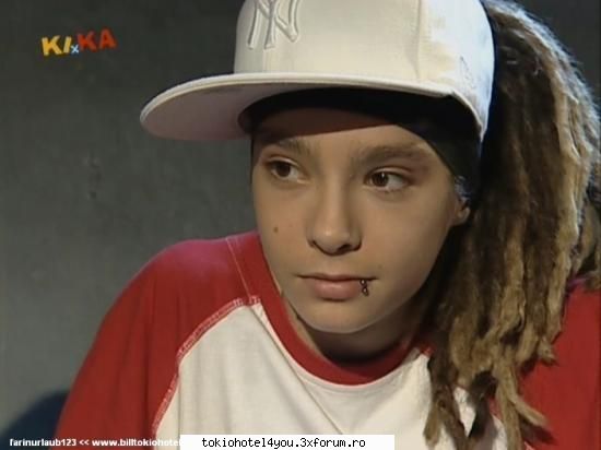 alea din poza de mai sus is fostele prietene a lui le vad fatza ma apuk drecii! o intr
