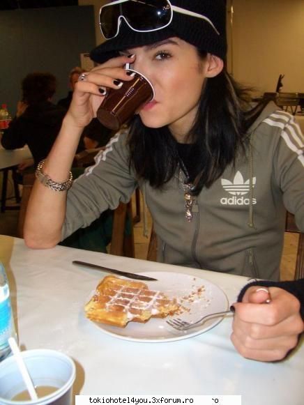 poze bill!! vleu shio yo....imi dai? &nbsp; &nbsp; &nbsp; &nbsp; &nbsp;